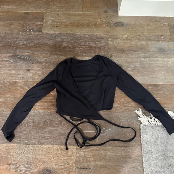 Lululemon wrap top - Picture 1 of 1